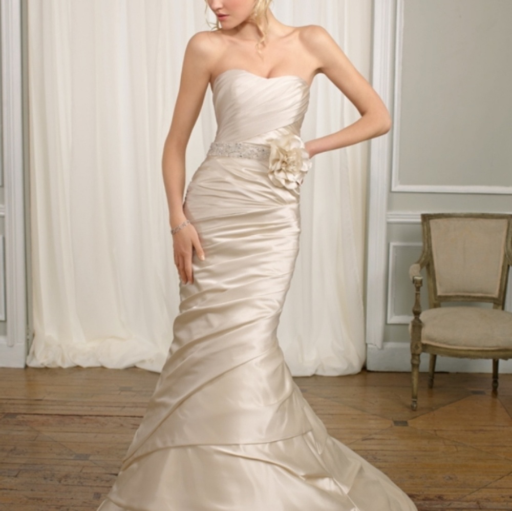 NWT Mori Lee Wedding Dress Style 1664. White/12.